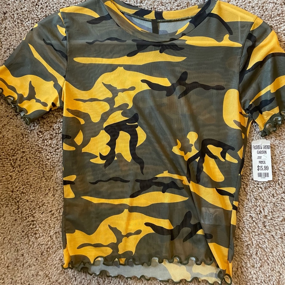 Cropped sheer camo tee NWT